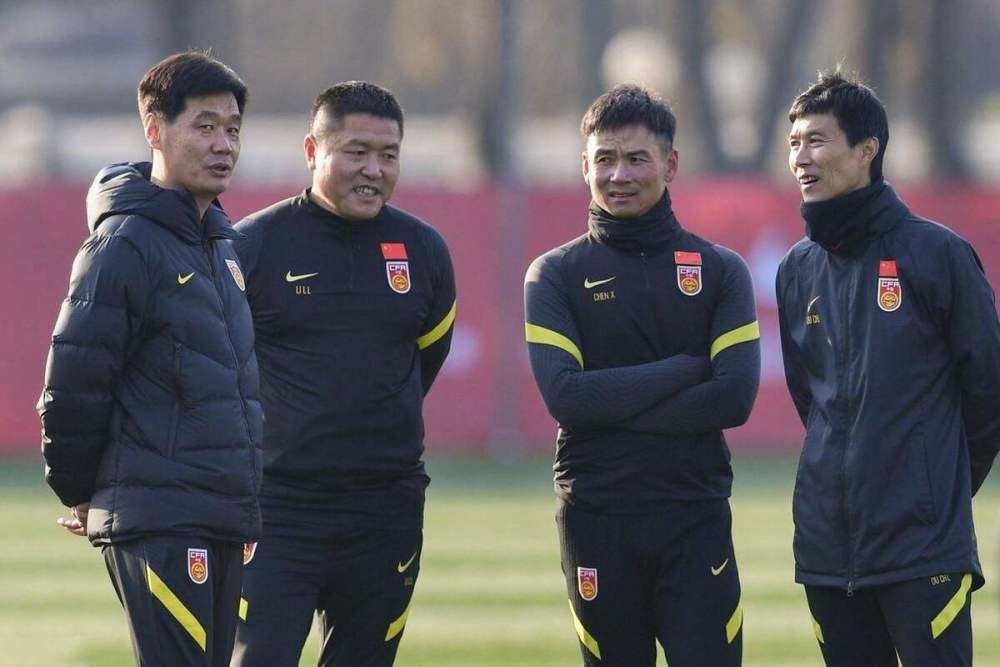 中国沟厕通偷窥piss